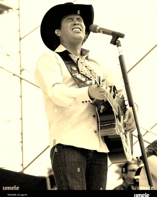 Clay Walker Torrington