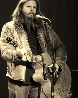 Jamey Johnson Farmington